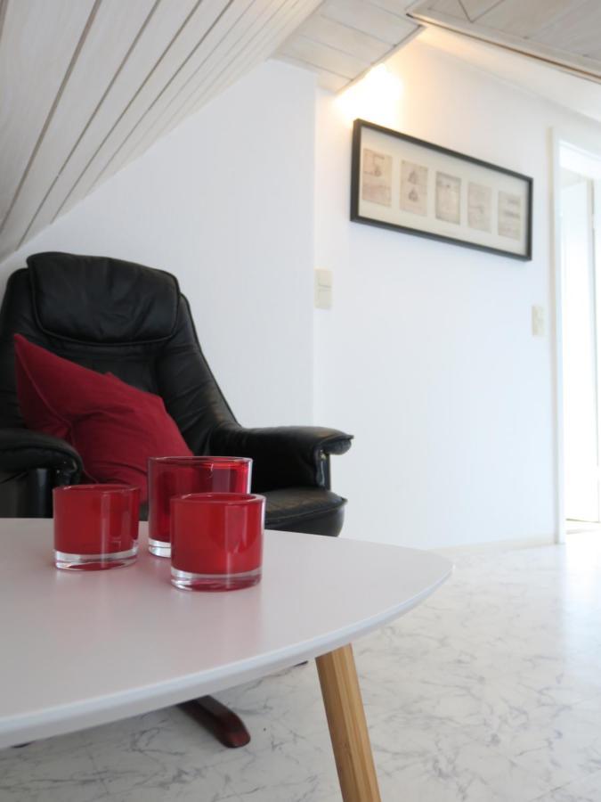 Schone Dachgeschosswohnung In Villa Mit Zentrumsnaher Lage Schleiz Kültér fotó